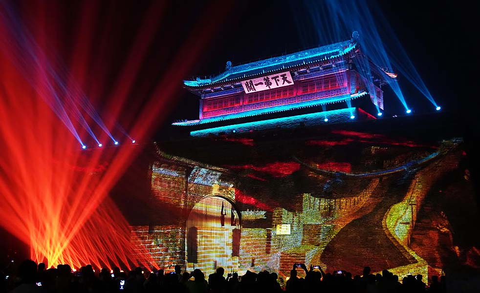 《觀·山海》長(zhǎng)城情境光影燈光音箱